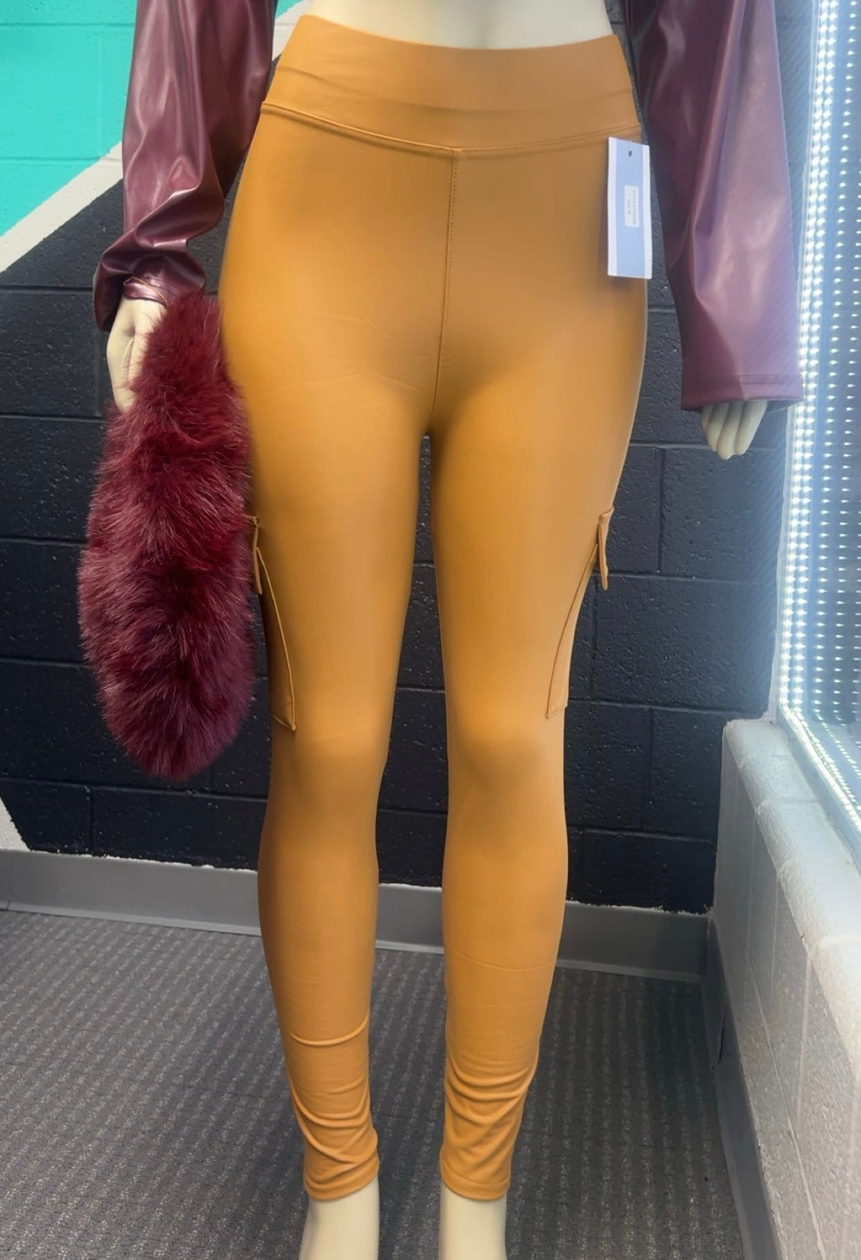 Fleece Cargo Leggings