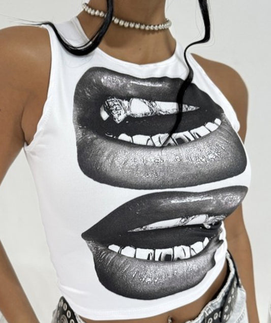 Lips T